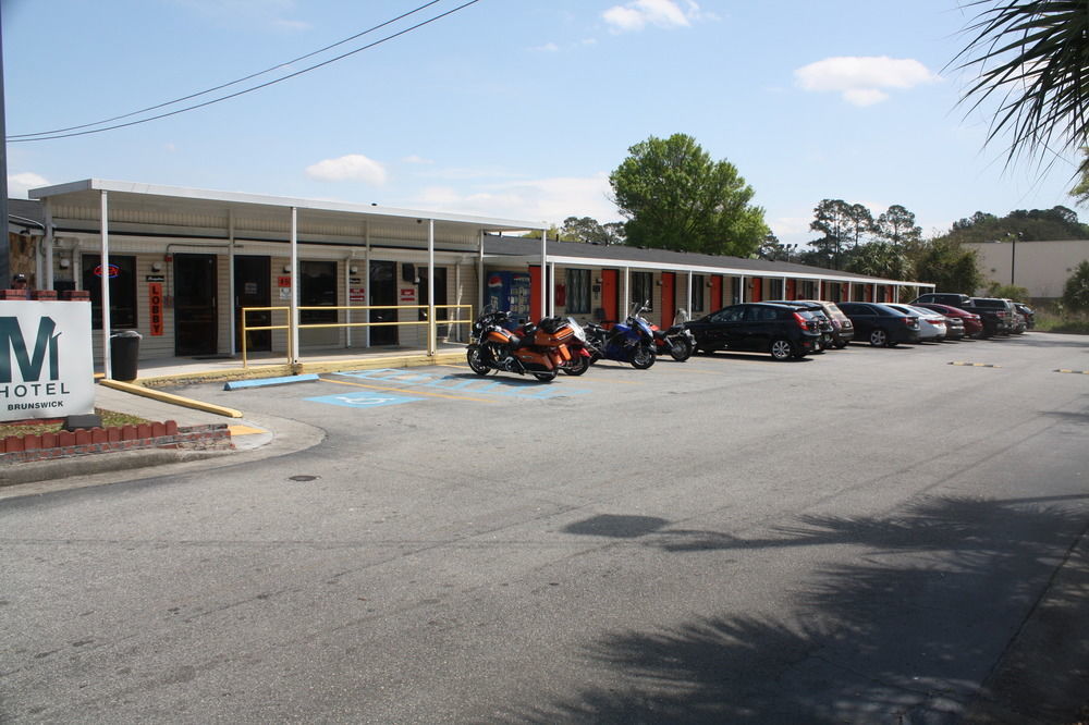 Golden Isles Inn & Suites Brunswick Eksteriør bilde