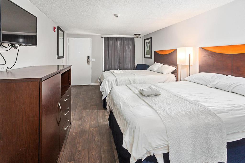 Golden Isles Inn & Suites Brunswick Eksteriør bilde